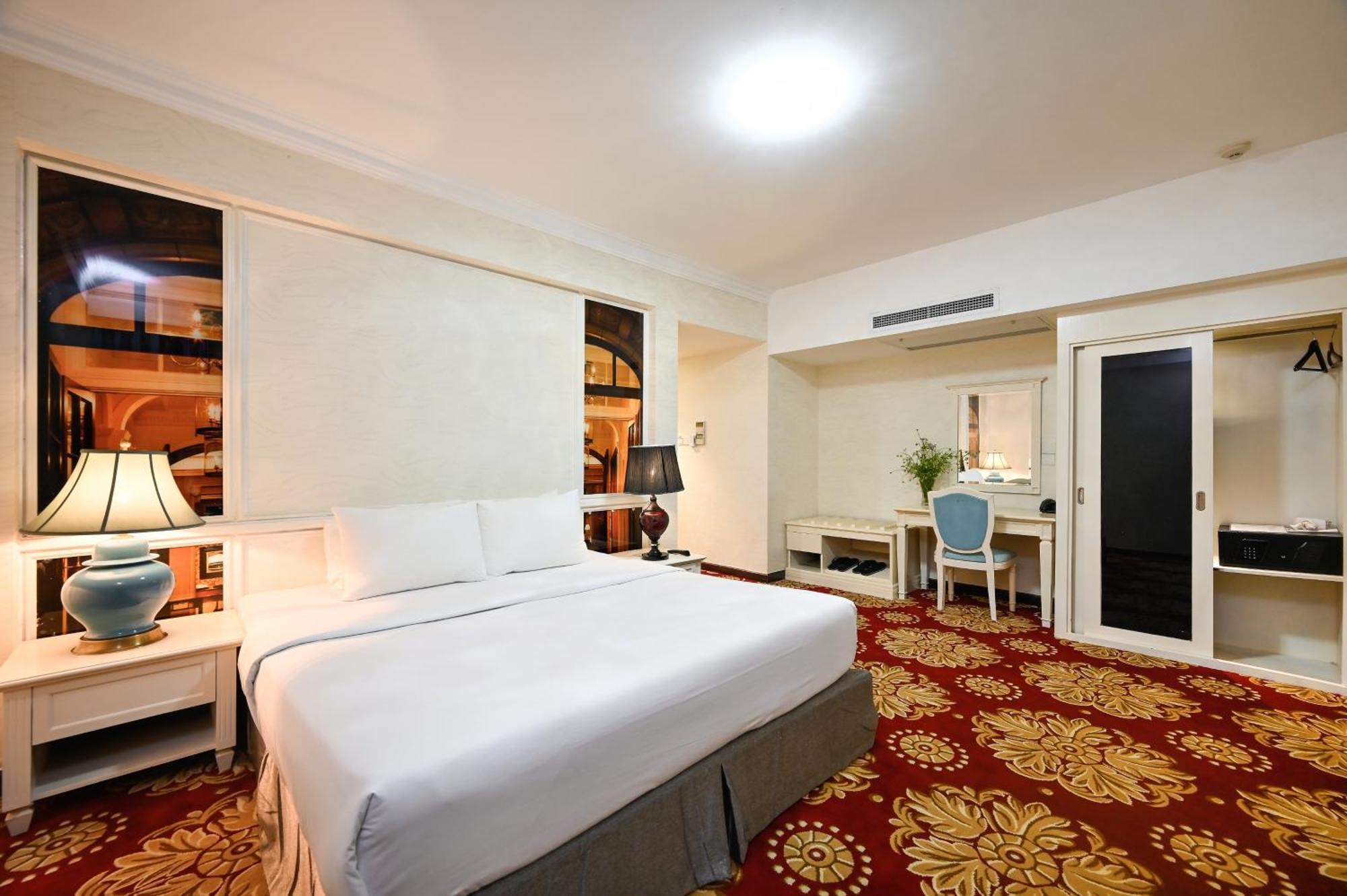 California Saigon Hotel & Rooftop Pool Ho Chi Minh City Bagian luar foto