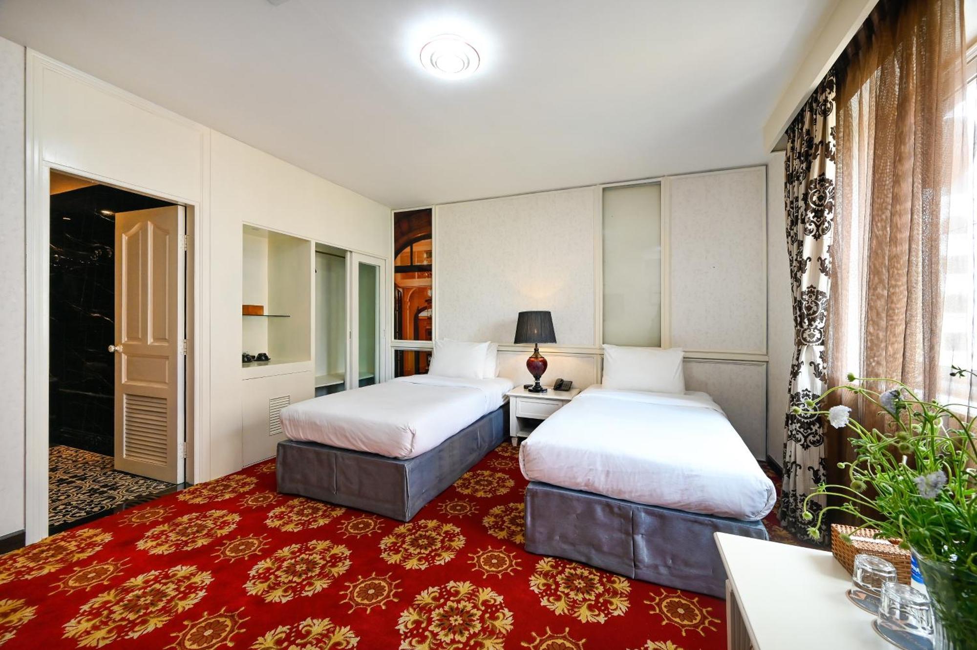 California Saigon Hotel & Rooftop Pool Ho Chi Minh City Bagian luar foto