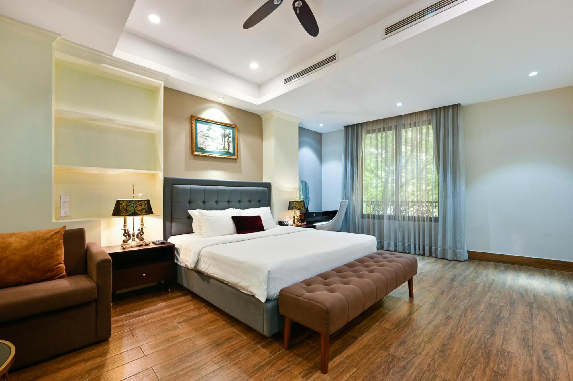 California Saigon Hotel & Rooftop Pool Ho Chi Minh City Bagian luar foto