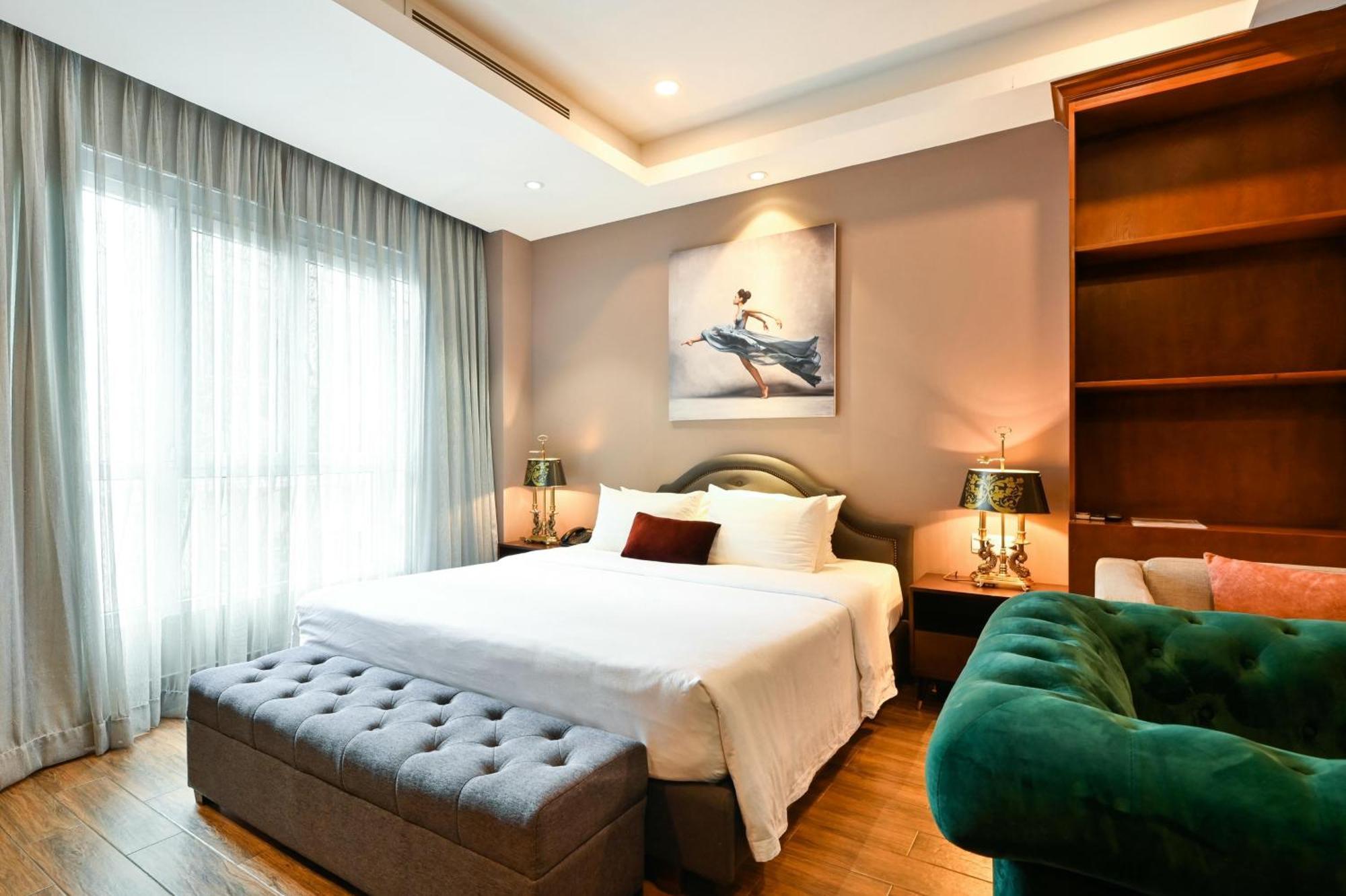California Saigon Hotel & Rooftop Pool Ho Chi Minh City Bagian luar foto